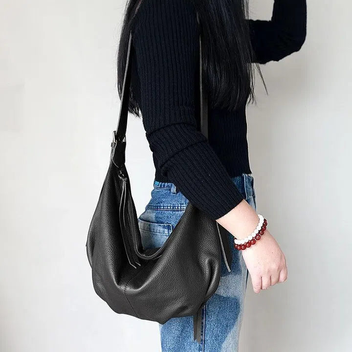 FREESTROLL Versatile Large Capacity Lightweight Leather Shoulder Bag $90.48