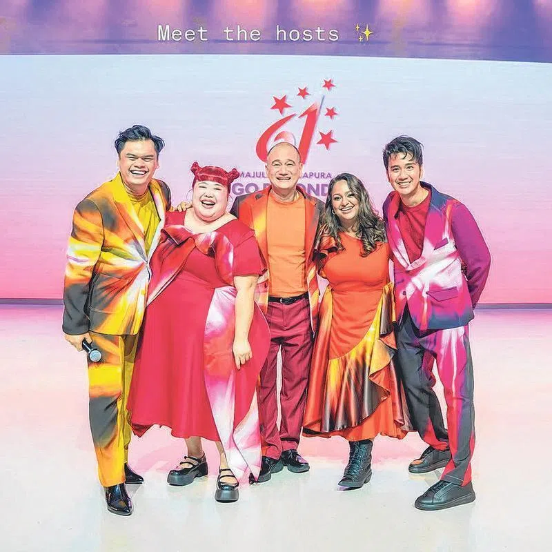今年国庆庆典主持人阵容包括Hafidz Rahman（左起）、林茜茜、葛米星、乌达雅苏恩达瑞和周劲。（取自艺人IG）
