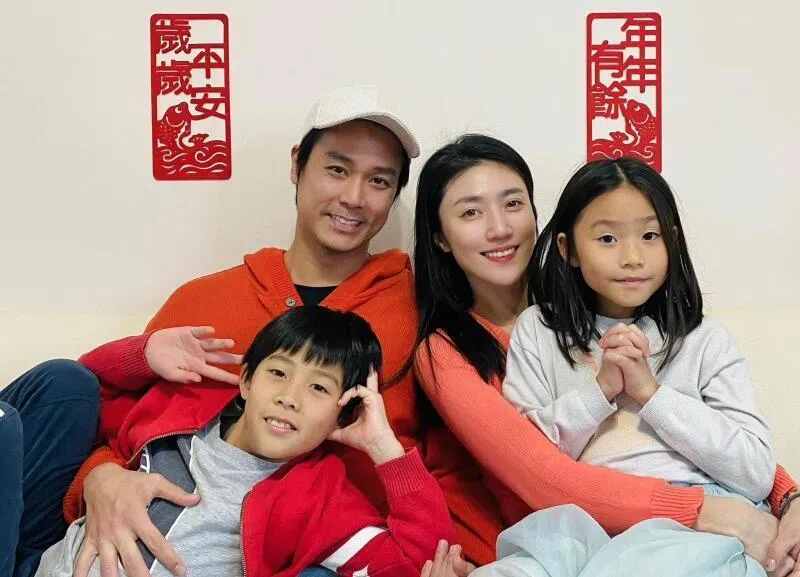 陈邦鋆和庞蕾馨全家福。（陈邦鋆提供）