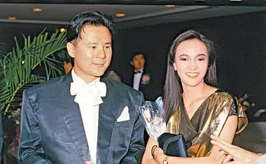 甘国亮当年和郑裕玲长达10年的恋情，最后无疾而终。（互联网）