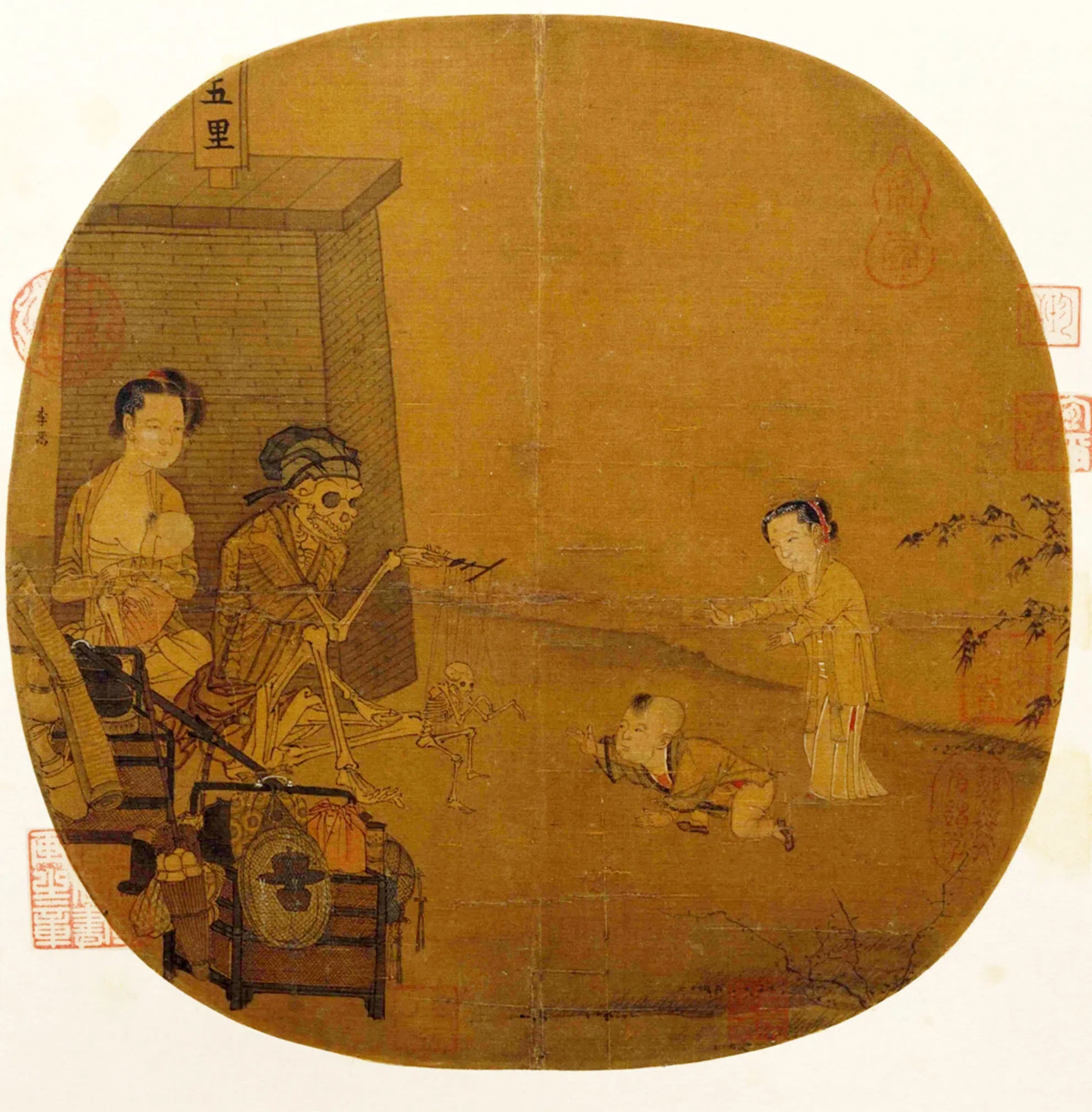 南宋画家李嵩创作的绢本设色团扇画《骷髅幻戏图》里，大骷髅右手提控一小骷髅。（互联网）