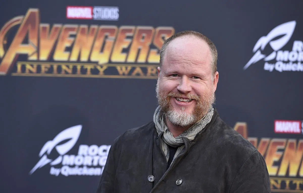 韦登在完成《复仇者联盟2》的制作后，表示他原本有机会制作出有关人类存在意义的电影，但因自己被打压无法完成，并宣布从此不与漫威合作。（互联网） 