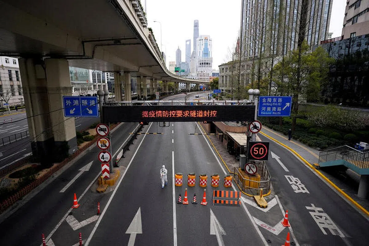 2022年4月上海封城期间，王思聪因不满中国政府的冠病防疫政策，而在微信上留下争议言论，他的微博和微信账号因此被封杀。（路透社档案图） 