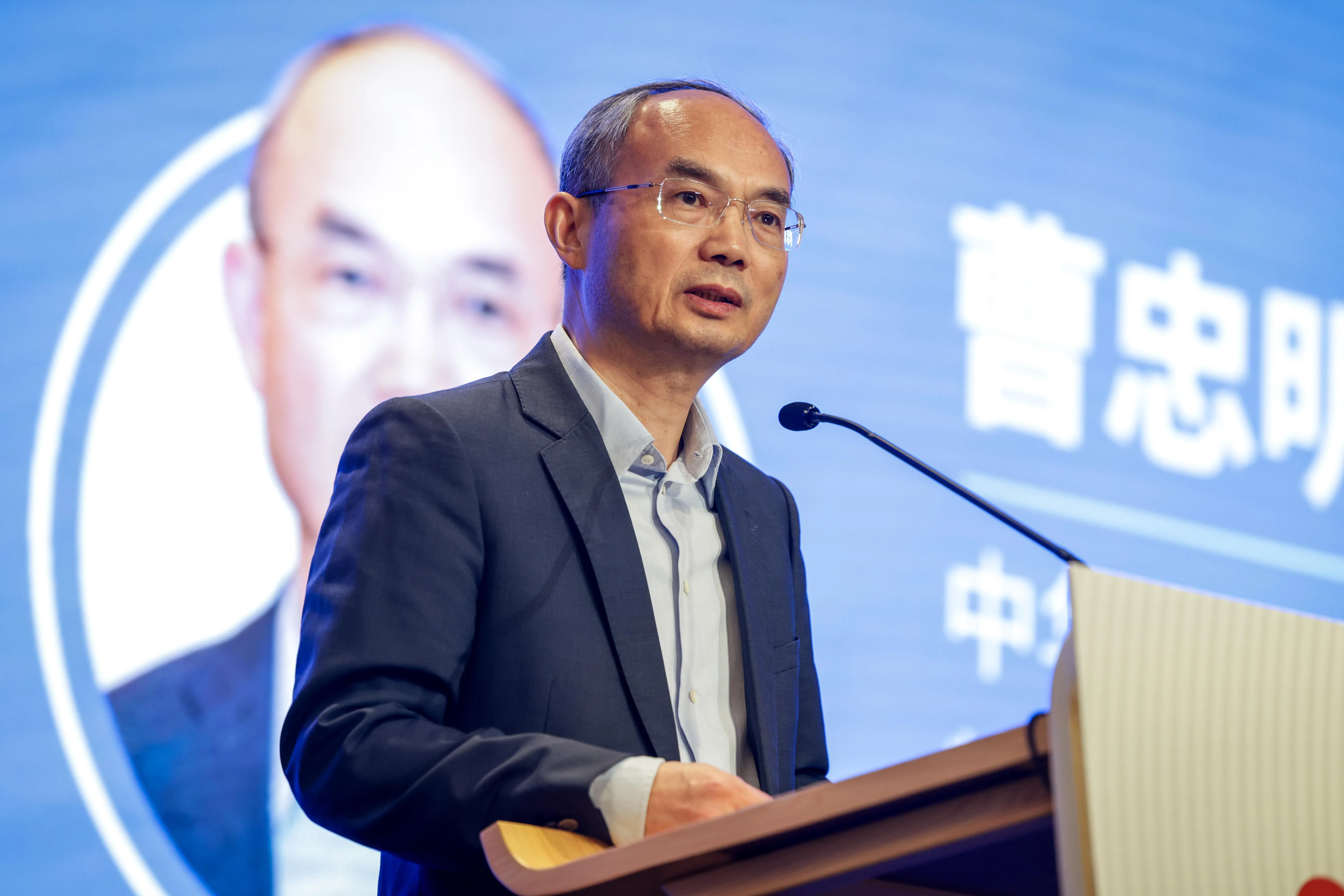 中国驻新加坡大使曹忠明认为，新中在科技和产业创新方面的目标相近，合作潜力巨大。（叶振忠摄）