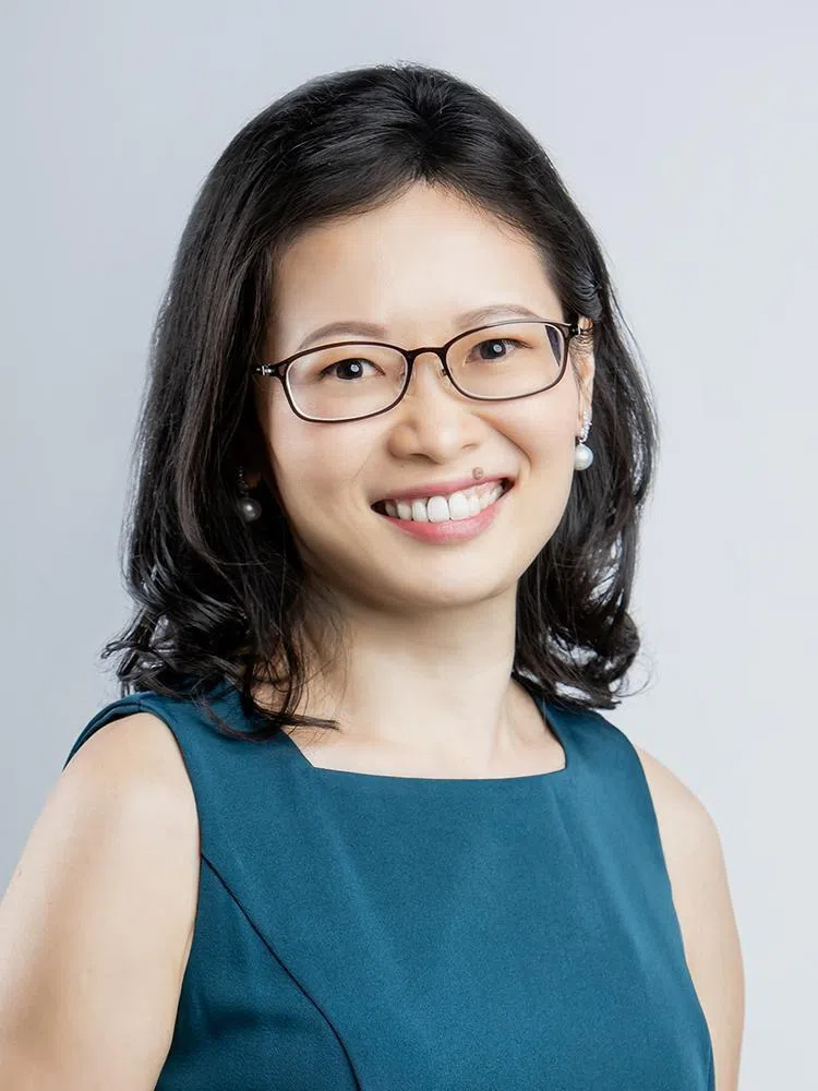 内分泌外科专科顾问朱丽薇医生指出，旅行会让血糖更难预测，因此应该充分准备并经常检测血糖。（受访者提供）