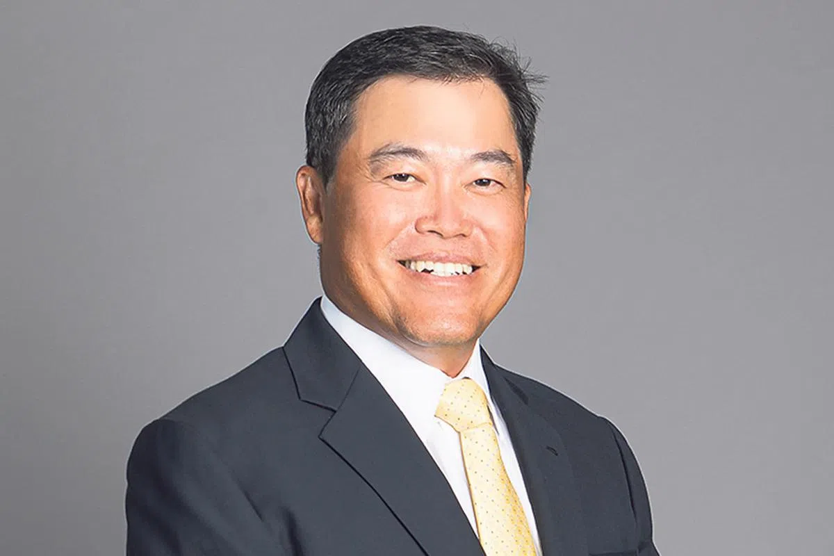 新加坡管理学院总裁兼首席执行官谢劲松说：“我们看到冠病疫情在许多方面打乱了我们的生活，干扰了我们工作和学习的方式。职场、教育和学习已经再也不能分开。”（图/新加坡管理学院提供）