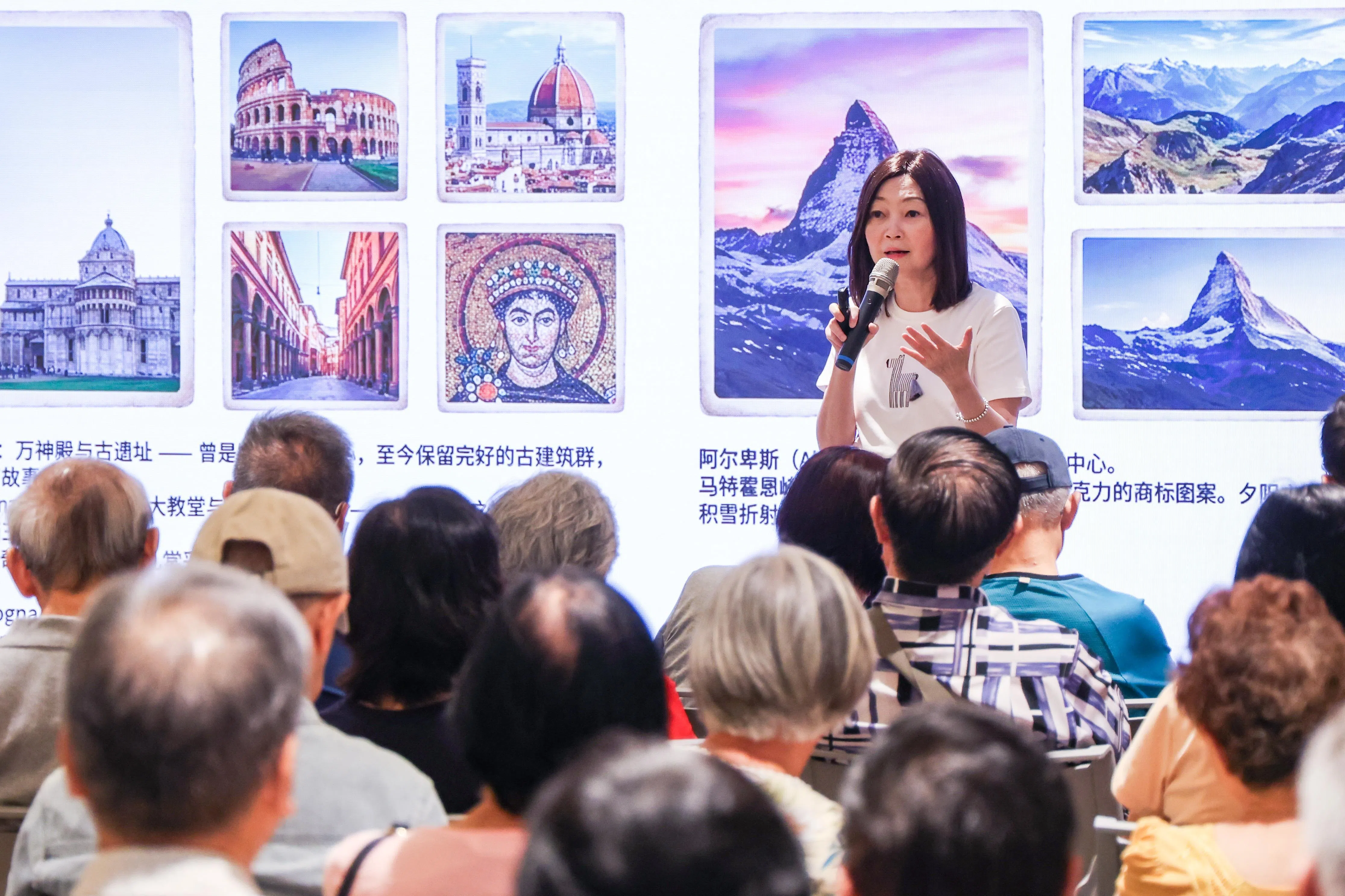 在讲座上，《联合早报》副总编辑兼副刊主任胡文雁细述多位旅游作者如何以专业与热爱，为读者提供看世界的深度视角。（陈斌勤摄）