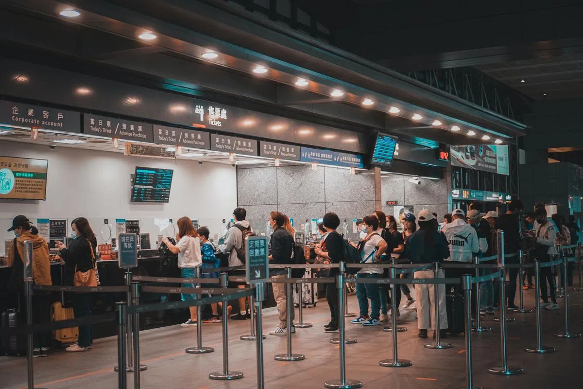 许多人都害怕排队，觉得这是一件很累的事。（图/Unsplash）