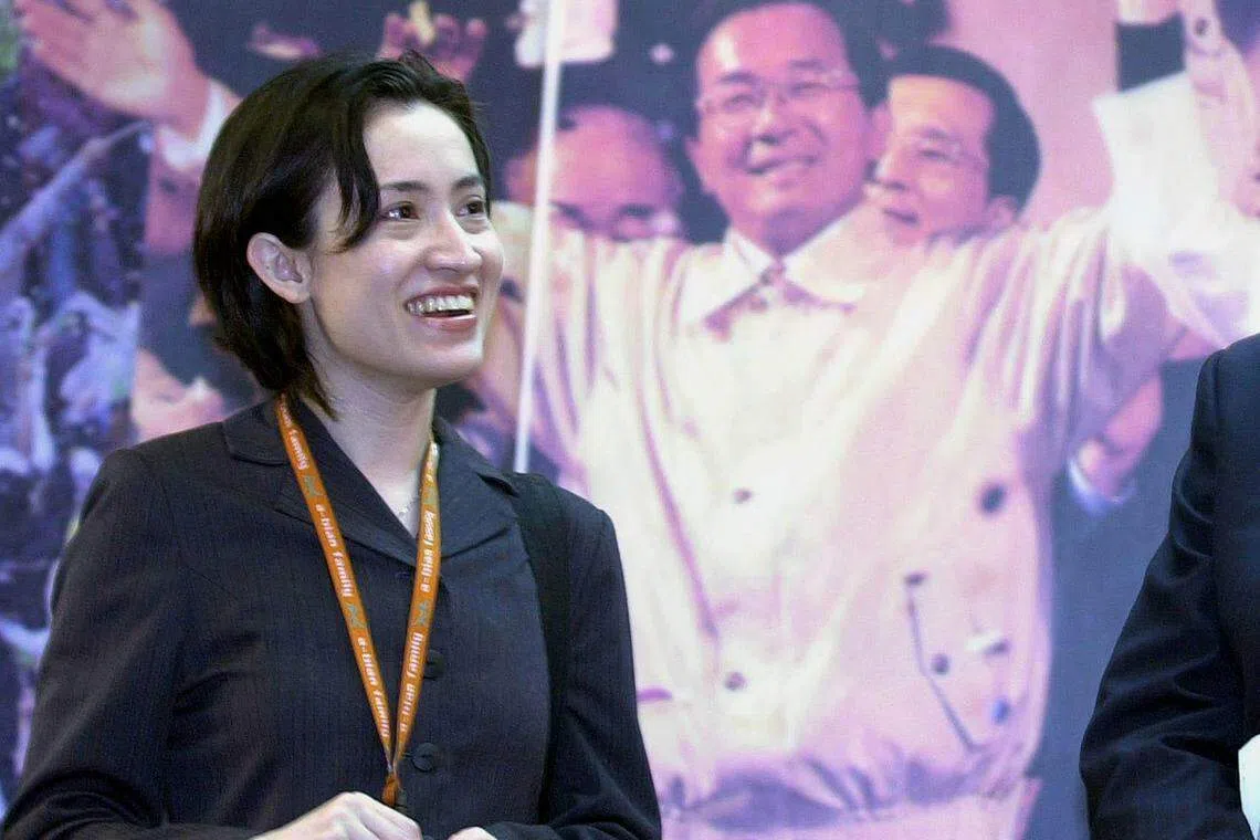 台湾驻美代表萧美琴15日现身APEC台湾媒体团入住的旧金山酒店，面对媒体提问有关选举的话题时三缄其口。（档案照片）