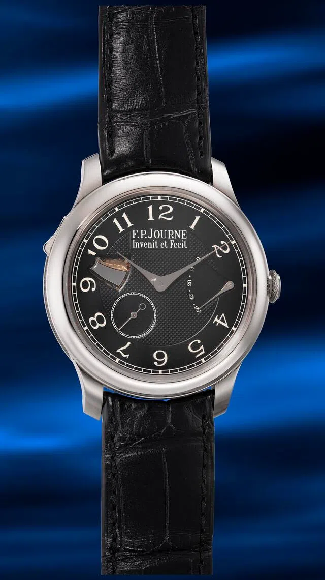 尊纳Répétition Souveraine“Black Label”于2008年问世，采用不锈钢表壳以优化音色传导。（富艺斯提供）