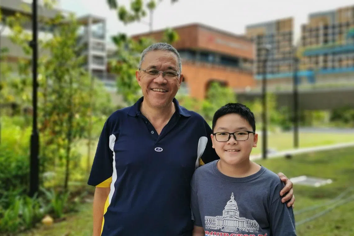 环境卫生协调员张耀民刚举家搬到登加新镇，由于新镇内没有小学，他担心今年11岁的小儿子上学不方便，负责该区的议员许连碹承诺可帮忙解决孩子的转学问题，让他留下好印象。（温伟中摄）