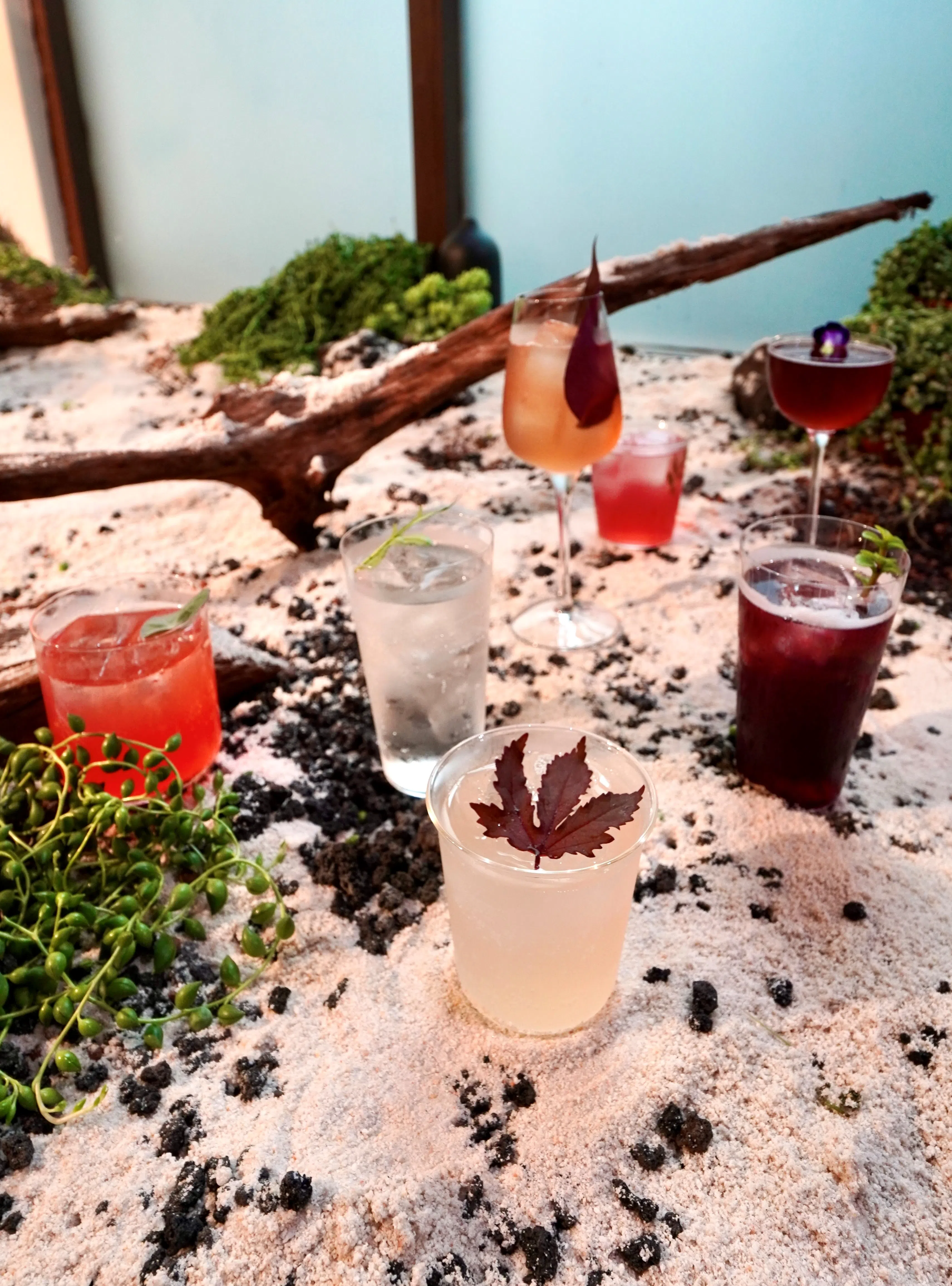 店里的“七大样”主题鸡尾酒。（王昀诗摄）