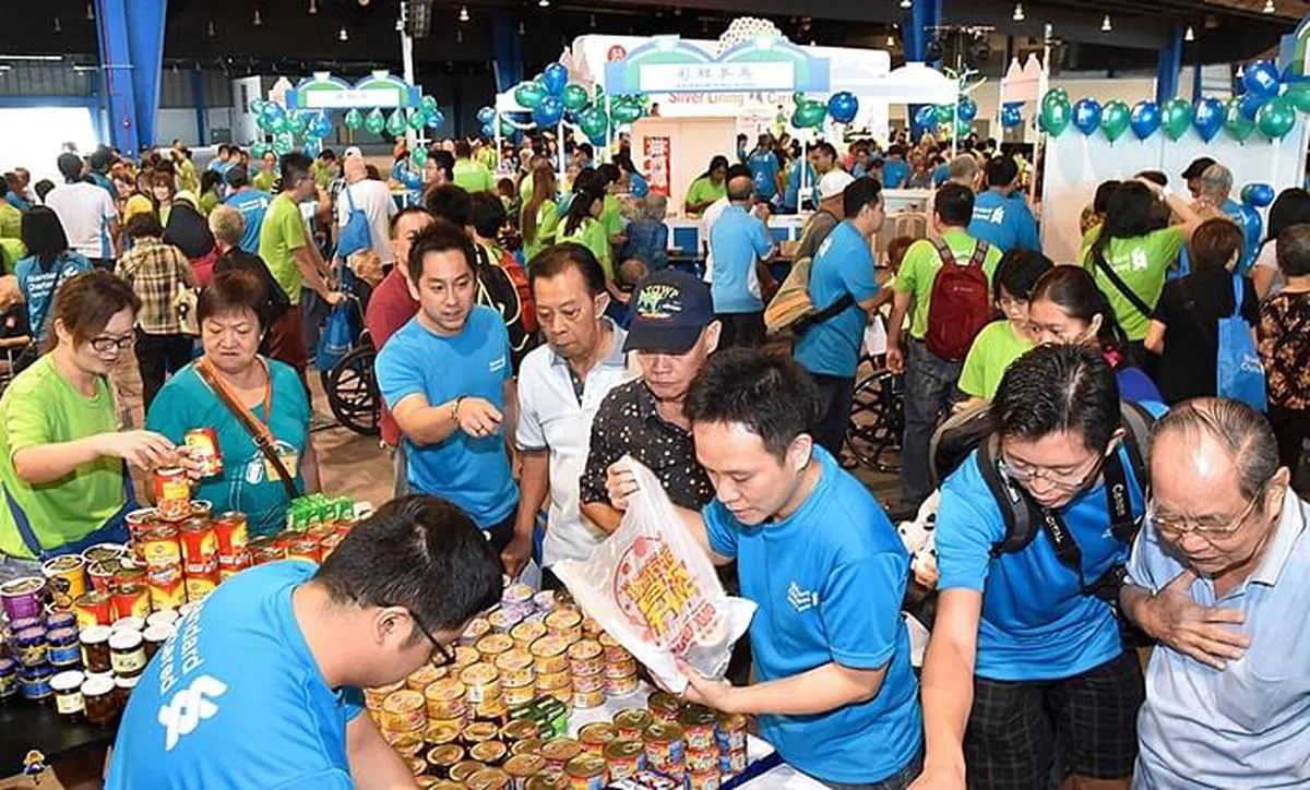 渣打银行推出的“Silver Lining”计划，帮助年长者改善生活质量。（图/渣打银行新加坡提供）