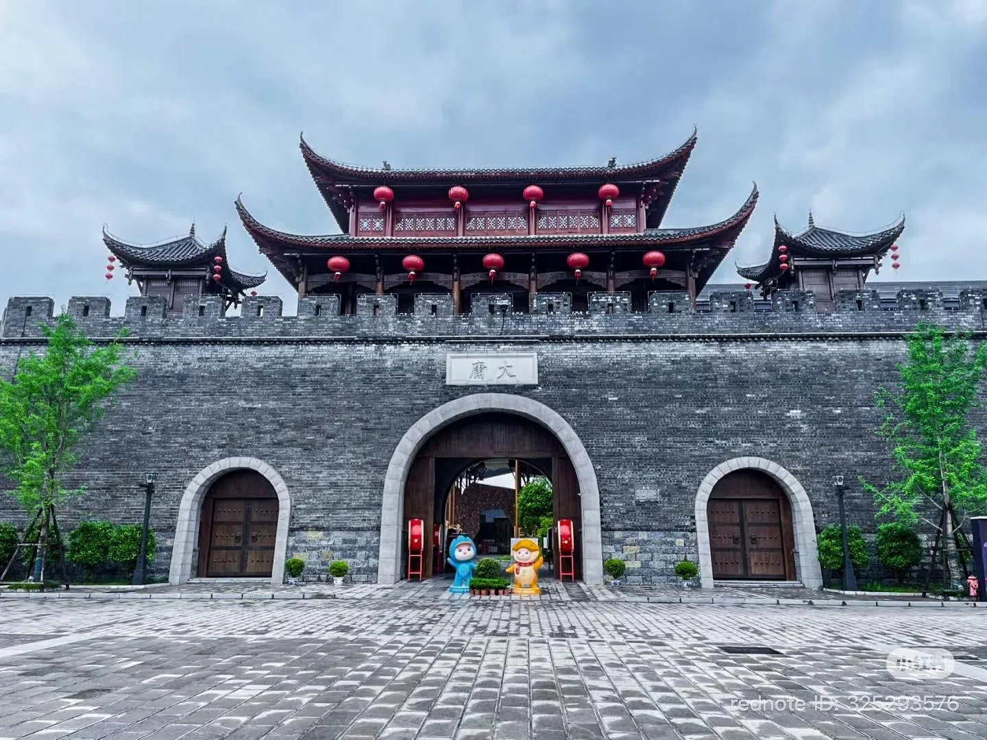 湖南张家界大庸古城试营业四年累计亏损超过10亿元。（互联网）