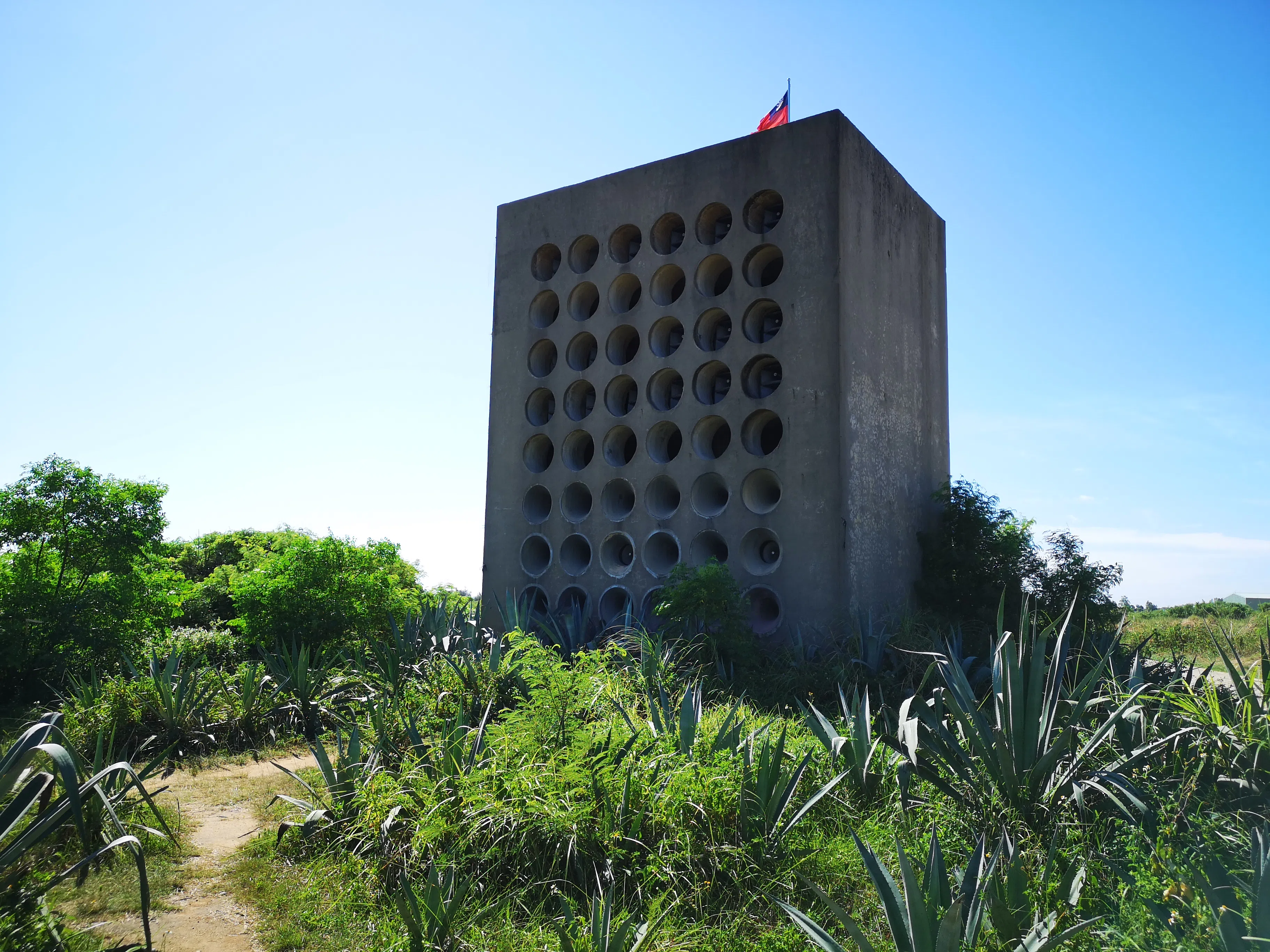 北山播音墙在特定时段会播放邓丽君的声音。（黄匡宁摄）