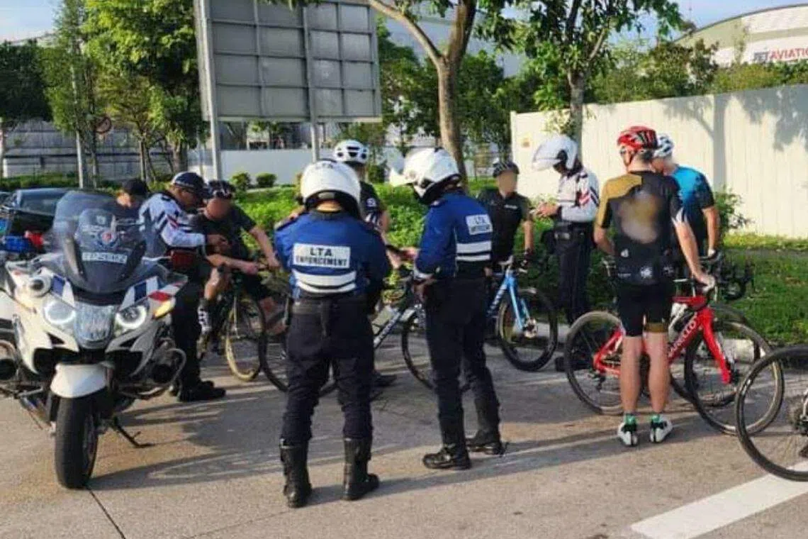 交警和陆交局展开15天执法行动，共有26名脚踏车骑士因违反条例而接获罚单。（警察部队／陆交局提供）
