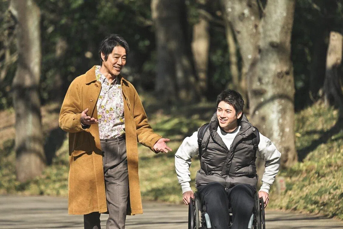 力图改造球队的堤真一（左）与队中王牌选手山田裕贵，从碰撞到和解，最后助球队获胜。（互联网）