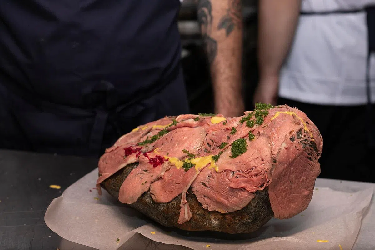Sirloin Roast Beef Carpaccio肉质细腻鲜嫩。（餐馆提供照片）