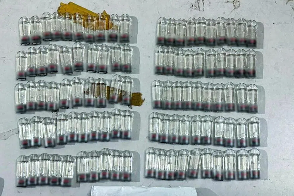 被起获的丧尸烟弹，市价超过80万元。（卫生科学局提供）