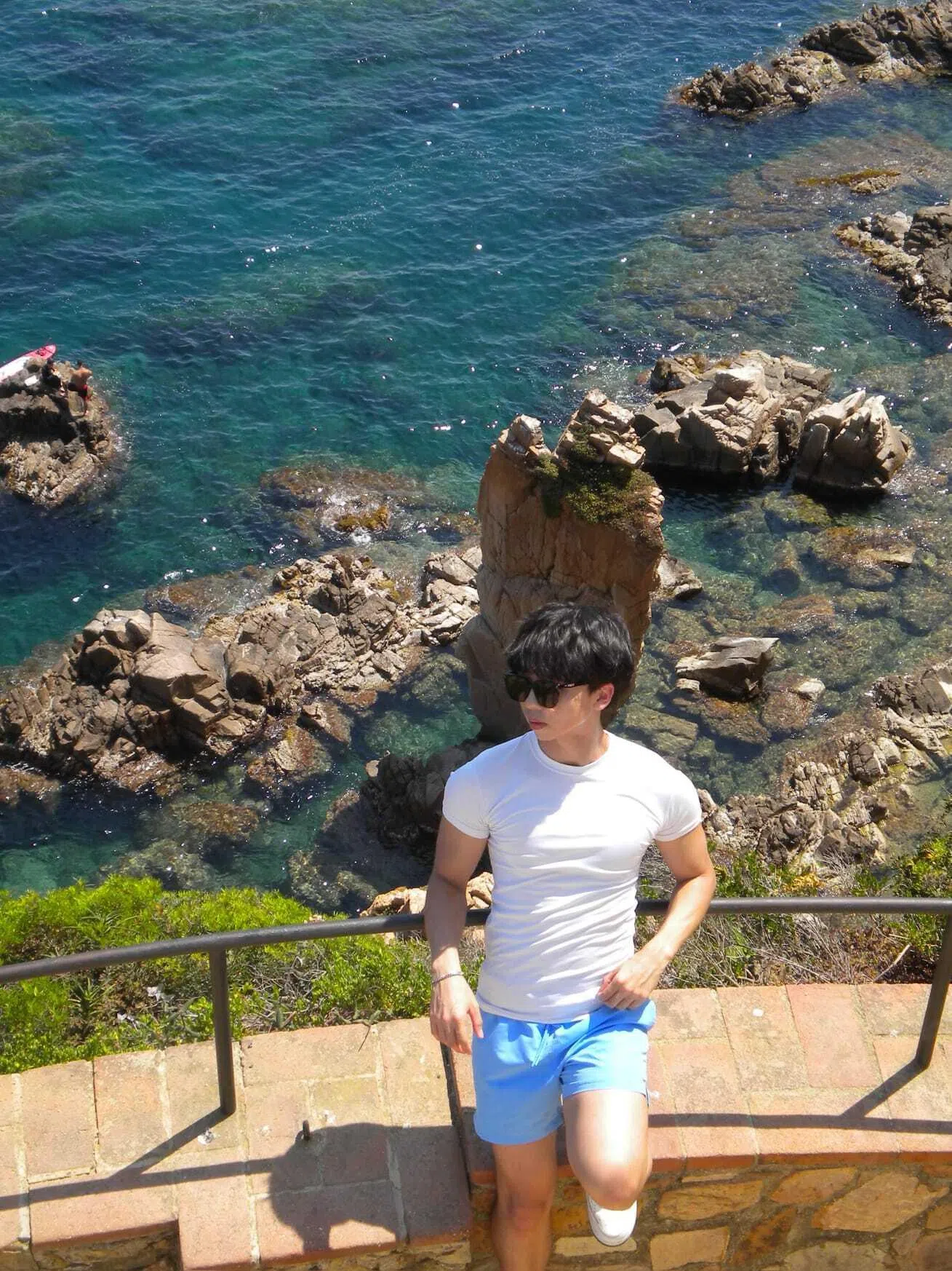 盛夏的欧洲很热，却也因此留下了最深刻的记忆。（黄俊恒摄）