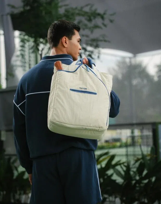 Terrae专为球拍运动设计的All Court Racket Bag。（取自Terrae官网）