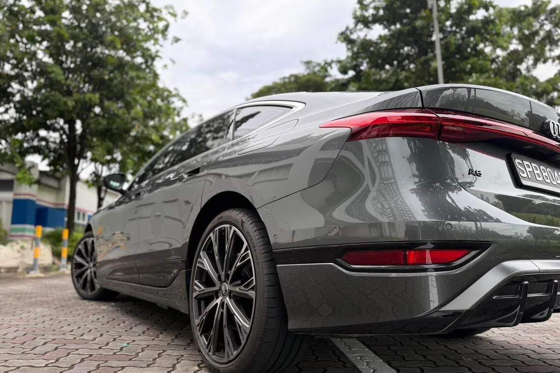 后轮驱动的A6 Sportback e-tron，行车感更贴近A6原本的行政级、沉稳和长途舒适定位。（吴庆康摄）