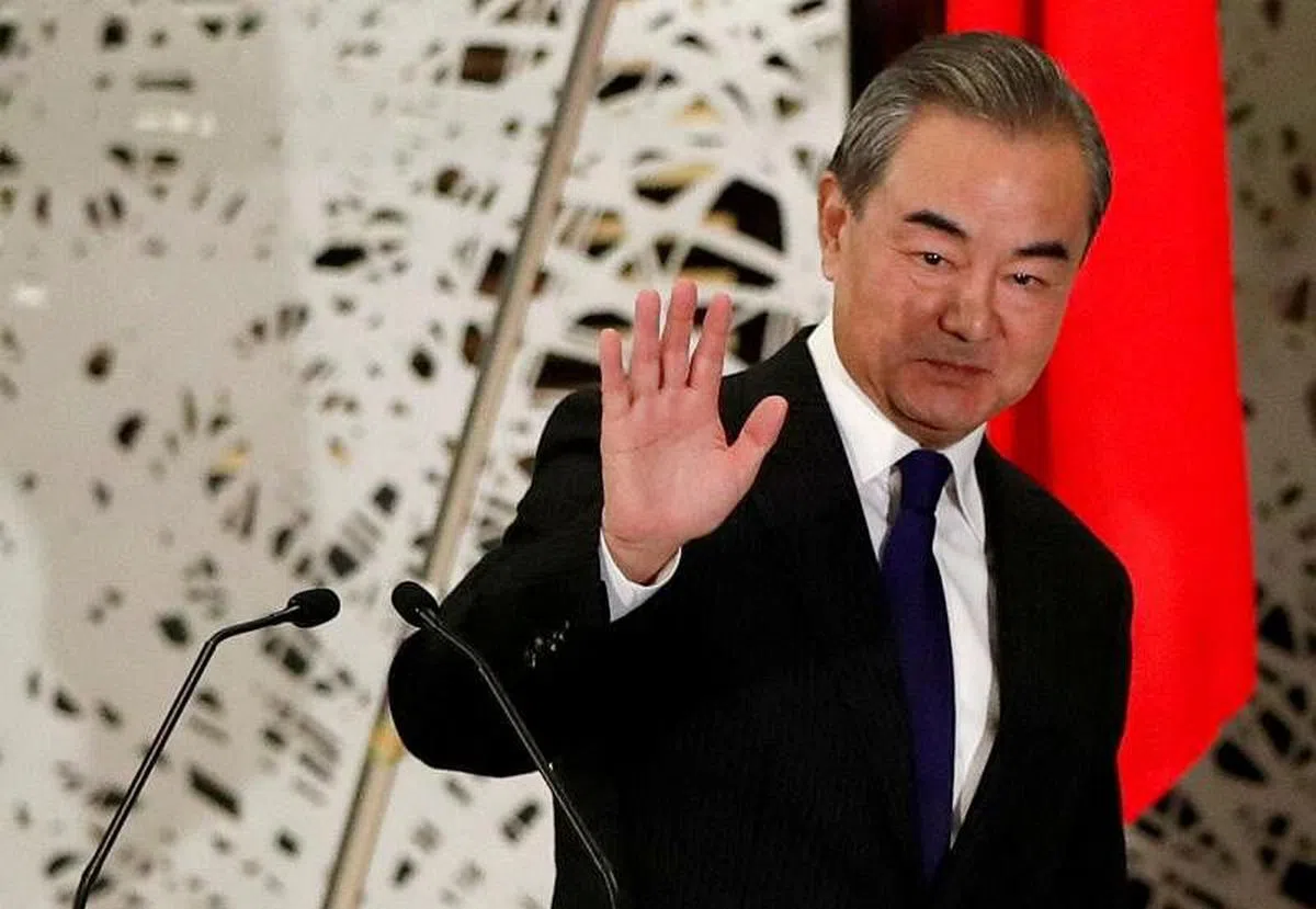 中国国务委员兼外长王毅在2020年11月24日于日本东京出席活动。（路透社档案照）