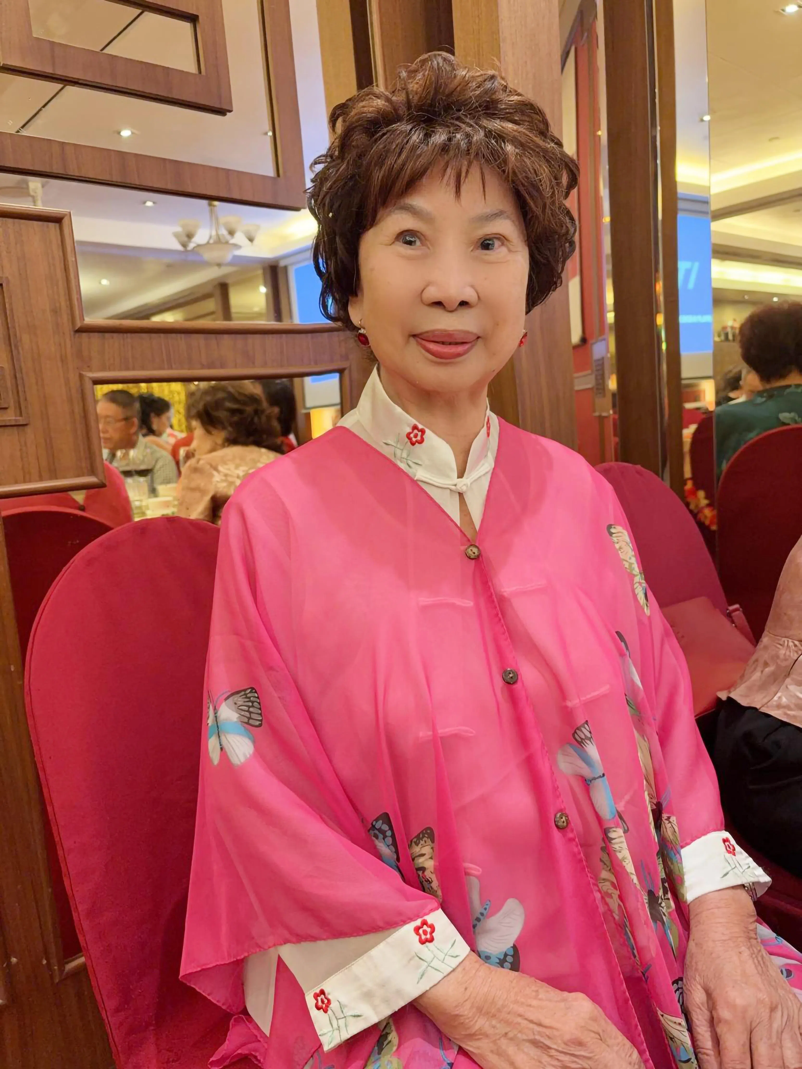 眼见越来越多年轻人不会说方言，李瑞霞认为方言本身就是一种传统文化，希望尽己所能将这份语言与文化遗产传承给下一代。（受访者提供）