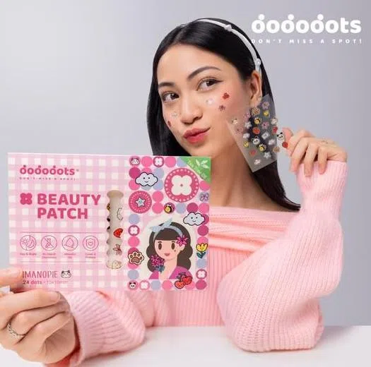 在本地即可购得的Dododots美容贴纸，主打卡哇伊可爱风。（互联网）