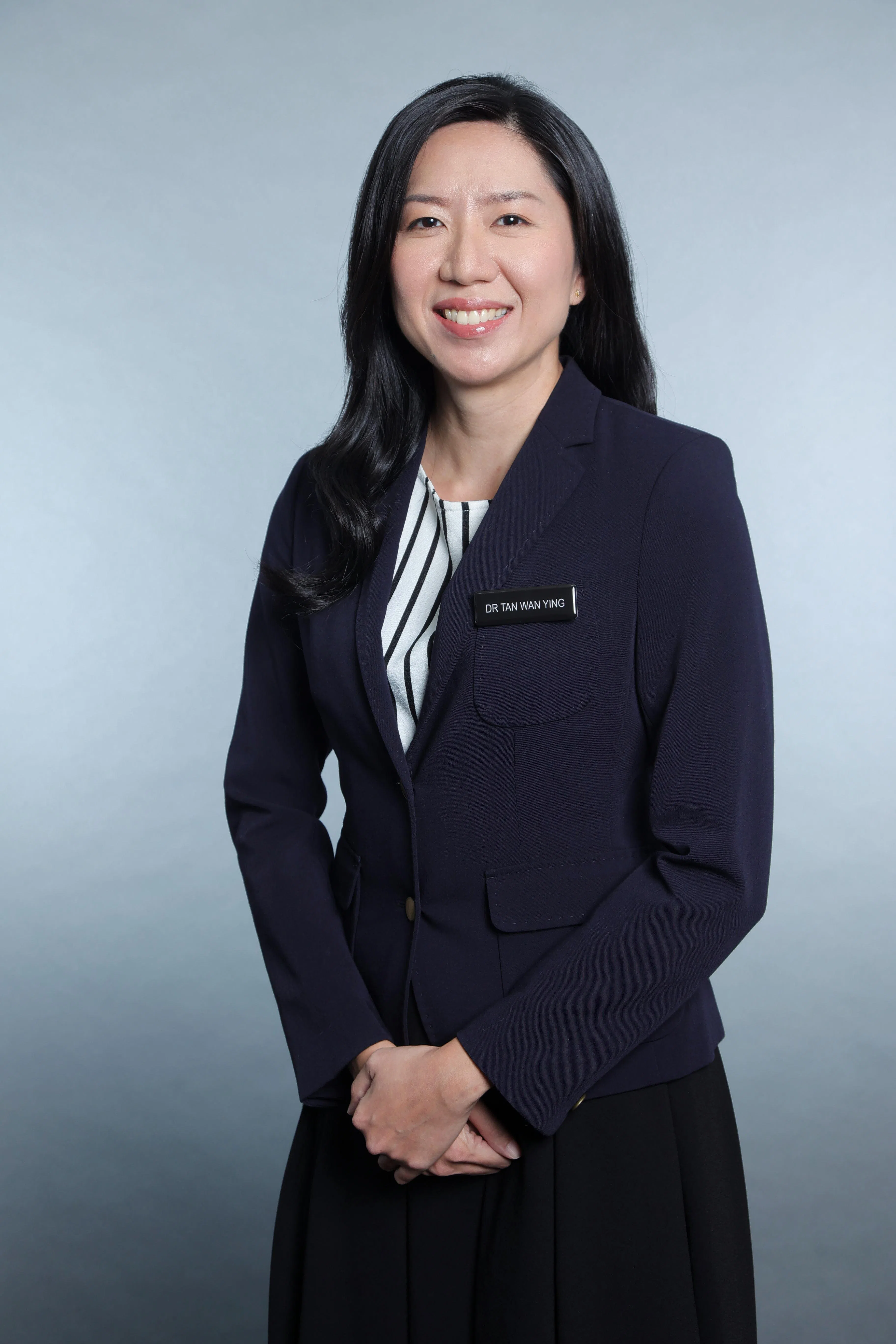 陈纨萦医生说，长期在室内工作者、肤色较深者以及纯母乳喂养的婴儿等，都较易缺乏维生素D。（受访者提供）