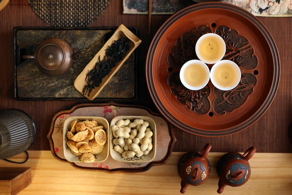 年轻人开摩登茶室 以新派手法沏传统茶香