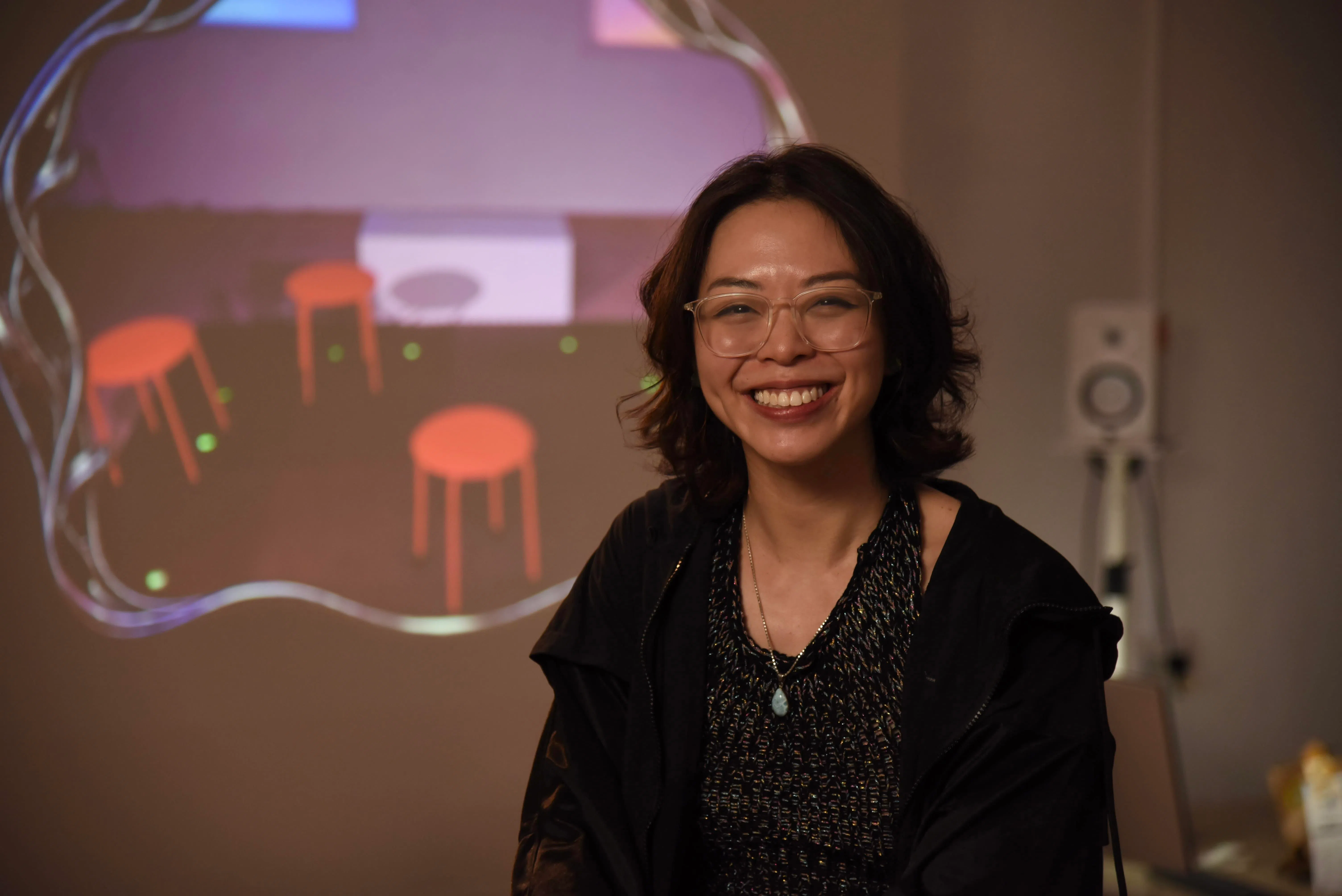 本地新媒体艺术家黄芷枫以“Unsilvered”为题策展，探索科技时代什么才是真正的被看见。（特约伍书永摄）