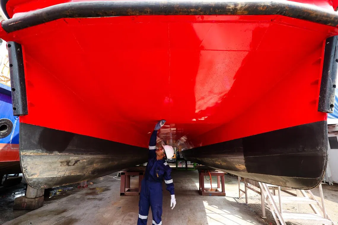 “Pyxis R”的船底采用铝制双体船（aluminium catamaran）结构，使船体更稳固，减少摇晃，让乘客享受更平稳舒适的乘船体验，同时降低晕船的可能。（林明顺摄）