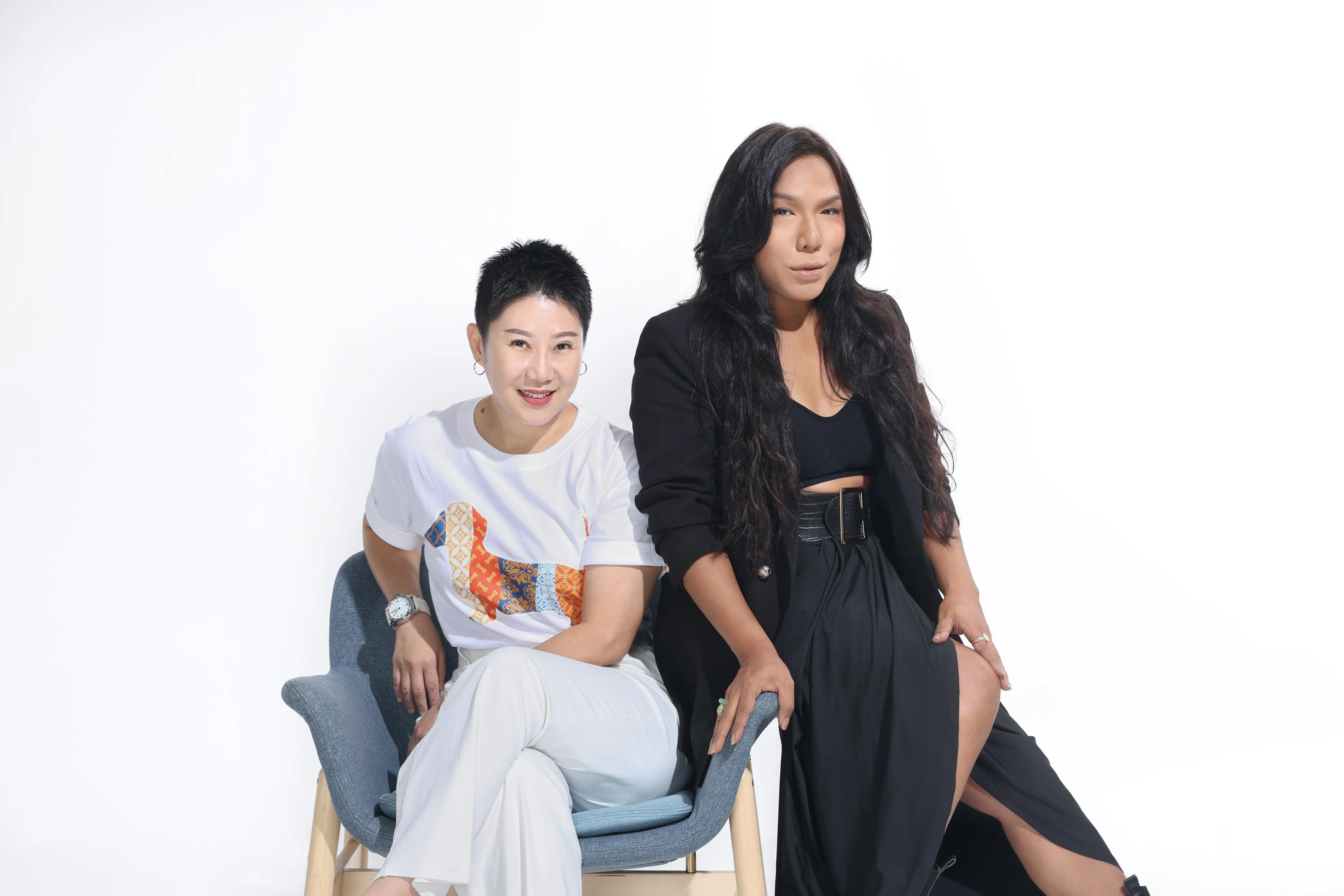 佘美璇（左）和Shahreens（右）以新加坡电影《好孩子》角逐第62届台湾金马奖最佳造型设计奖，两人将出席11月22日举行的颁奖典礼。（龙国雄摄）