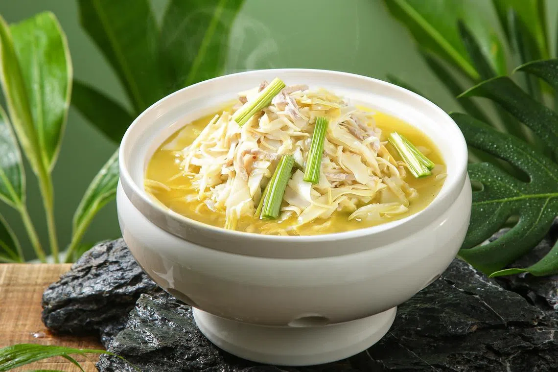 湘香湖南菜爽口的原味糯米笋。（餐馆提供）