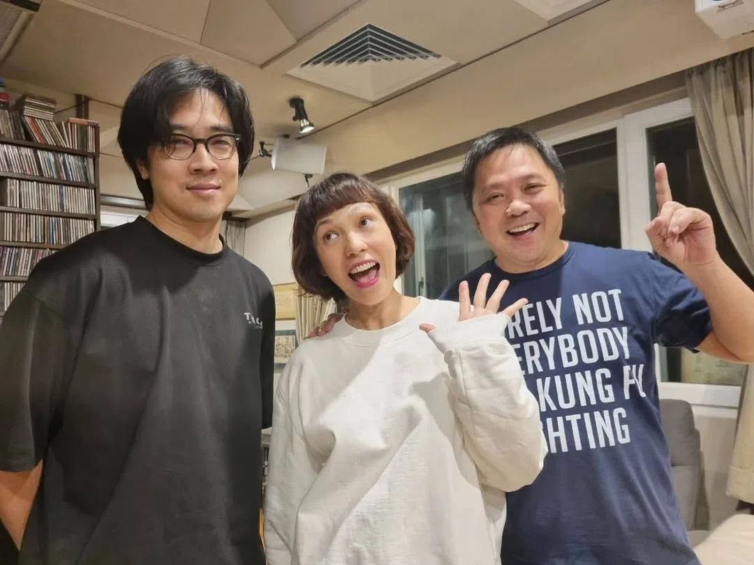 陈洁仪在Sydney Tan（右）的牵线下与林宇（左）合唱。（取自陈洁仪IG）