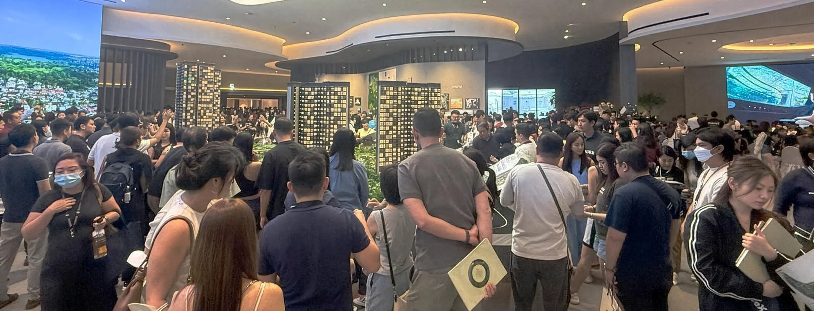 Thomson Reserve周末开放示范单位供参观，共接待了1万1800名访客。（华业集团提供）