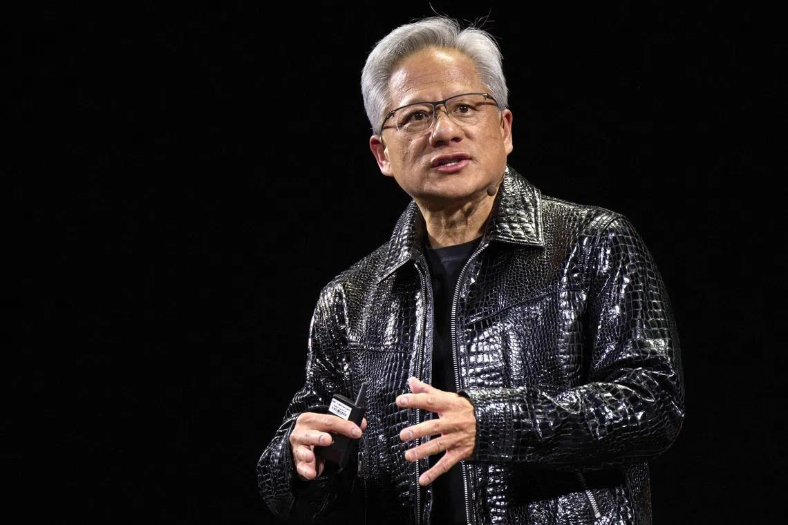有知情人士称，黄仁勋将在当选总统特朗普宣誓就职的几天前，也就是星期三（15日）左右抵达深圳，参加英伟达当地员工一年一度的农历新年庆祝活动。（彭博社）