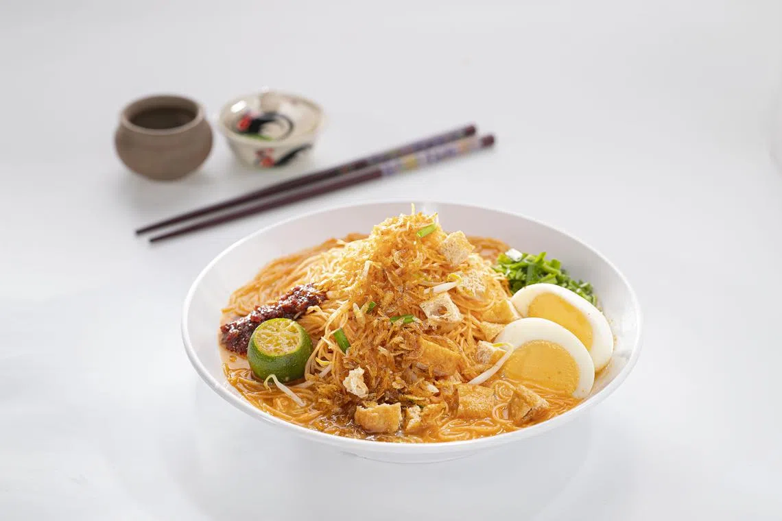 “老潮州米暹•沙爹米粉”的米暹，可以加炸马铃薯饼和虾。（品牌提供）