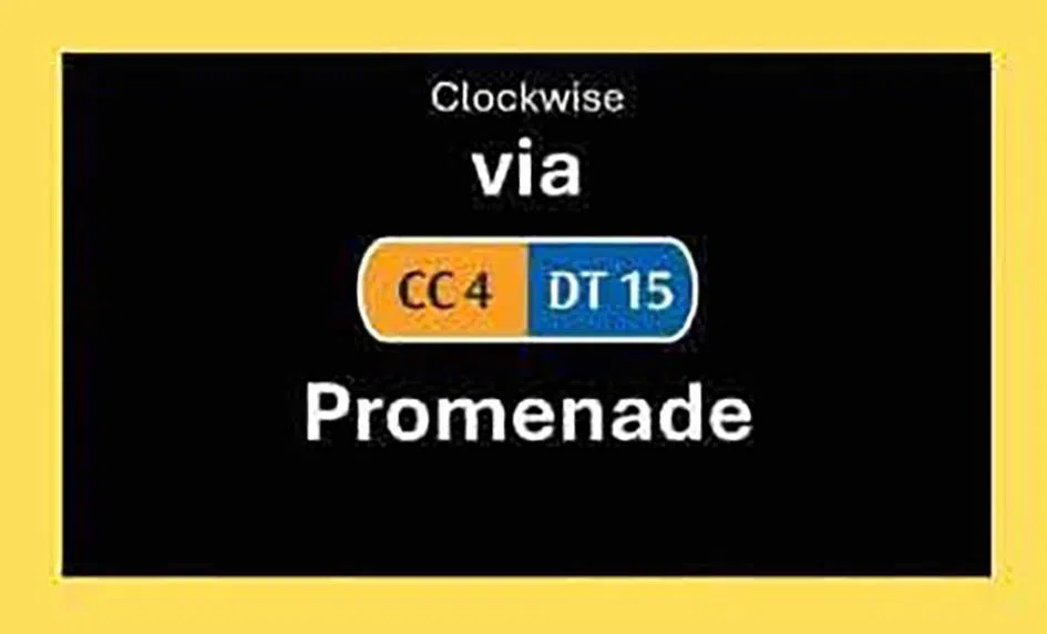 显示屏显示“via Promenade”字眼，意即列车会途经宝门廊站（Promenade）、沿着完整的环形路线行驶，而不会驶往多美歌、百胜、滨海中心三个站。（陆路交通管理局脸书贴文截图）