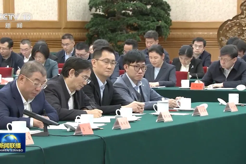 中国量化基金7月重挫 梁文锋旗下基金跌逾20%