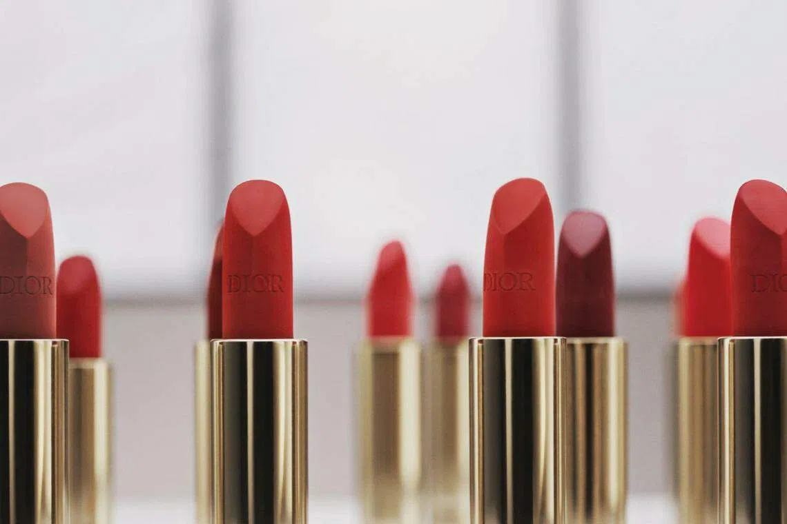 迪奥的Rouge Premier包括12款色号。（互联网）