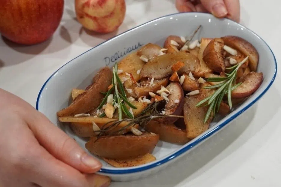 Nutritionist Yao Lianli says dried fruit has a higher concentration of sugar. About three medium-sized dates count as one serving of fruit, so they should be eaten in moderation.