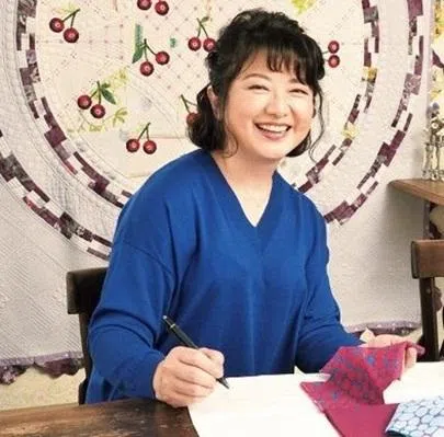 山口百惠如今将全部精力投入家庭生活之中。（互联网）