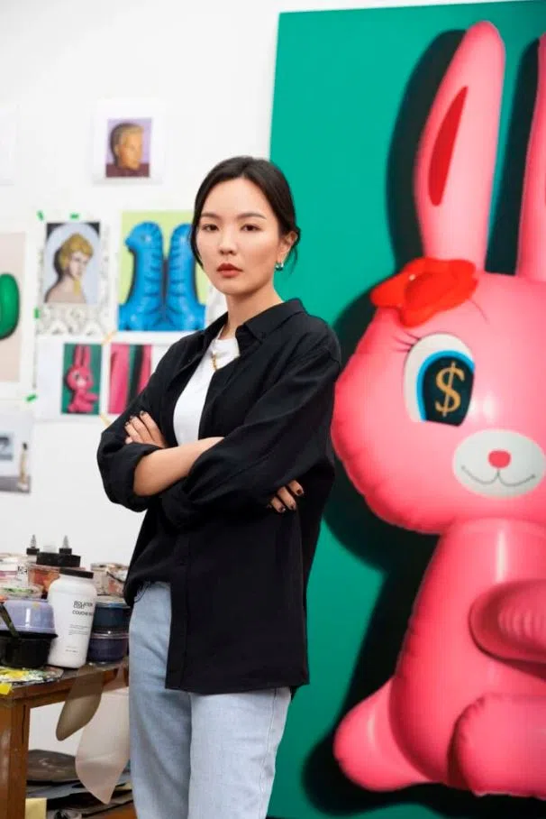 中国90后当代艺术家孙一钿的作品审视消费主义体系下，诱惑与恐惧之间日益密切且脆弱的关系。（互联网）