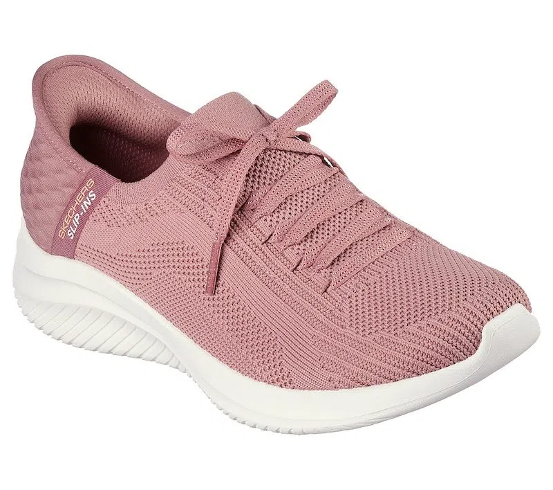 原来运动鞋也能“一踩即入”。（Skechers提供）