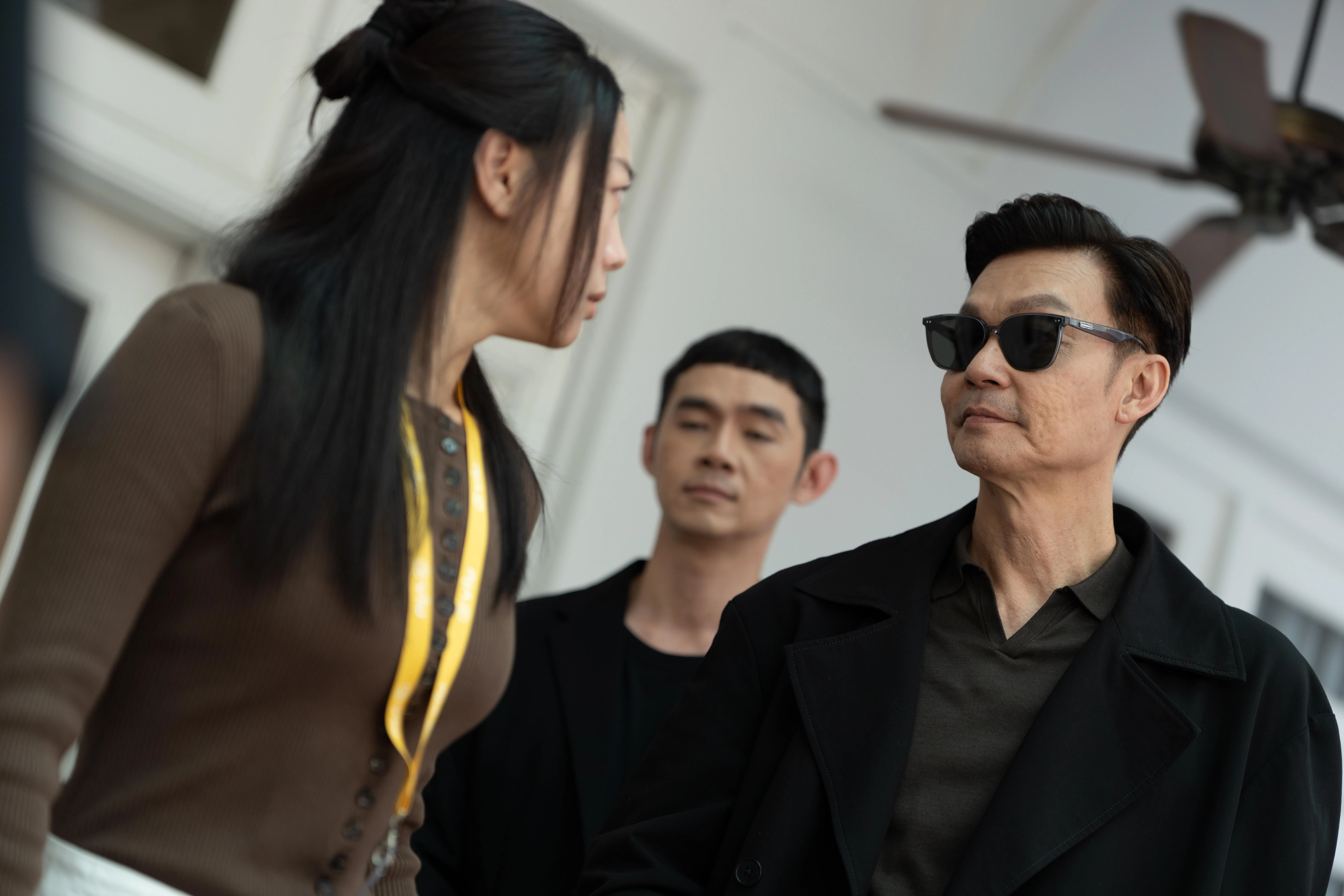 李国煌（右）在《重生七天》中化身为冷血CEO，光鲜亮丽的外表下，隐藏着不为人知的阴暗面。（金刚媒体提供）