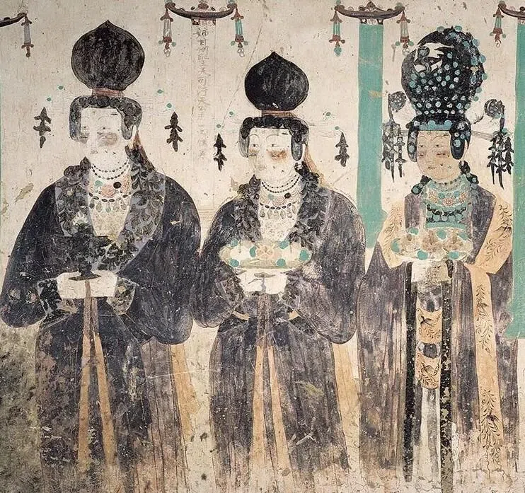 莫高窟第61窟的回鹘公主供养像（五代）。（敦煌研究院）