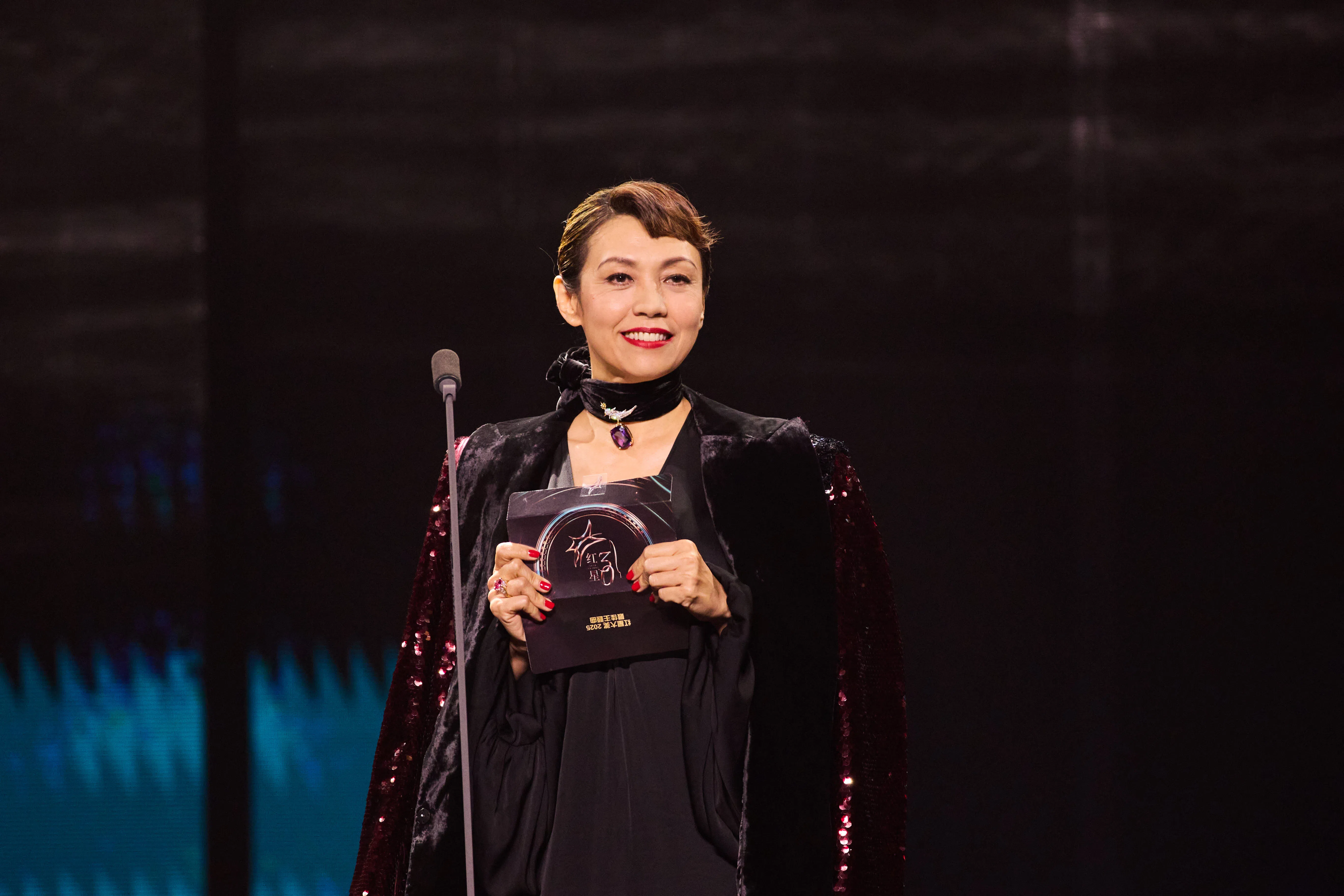 陈洁仪除了担任颁奖嘉宾，也是典礼的表演嘉宾。（新传媒提供）