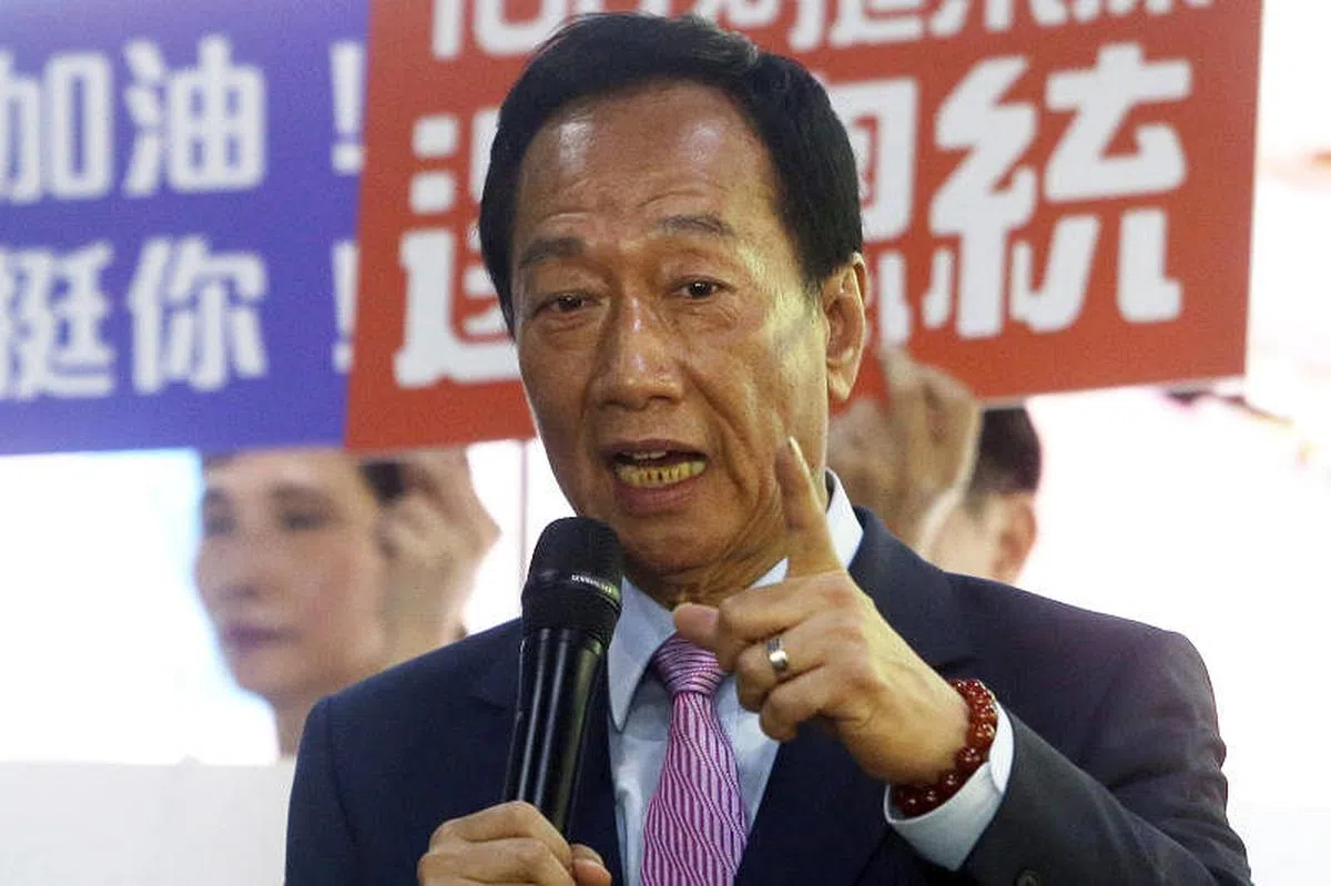 郭台铭曾在2019年宣布参加2020年总统选举国民党内初选，但在9月17日最后登记独立参选的前一天深夜，宣布决定不参与2020年连署竞选总统。（法新社）
